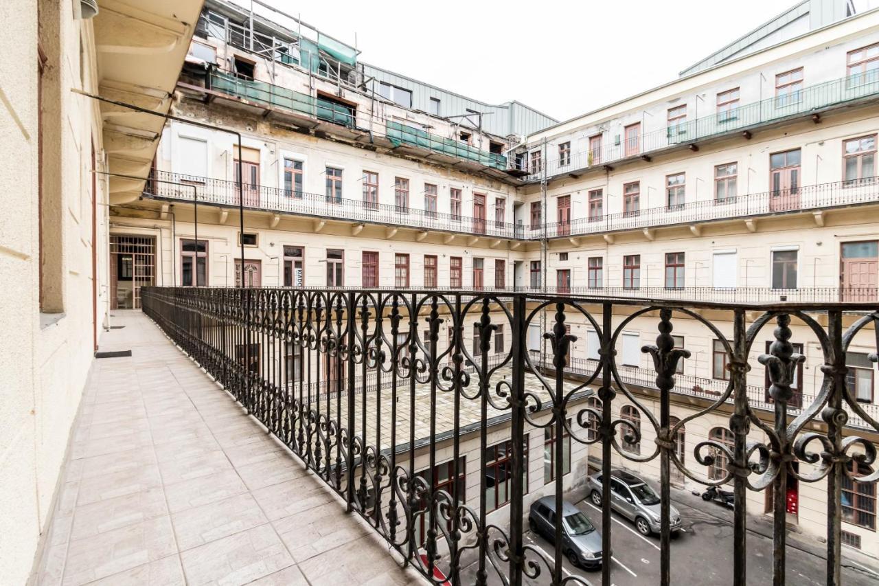 Castle Downtown Apartment Budapest Exterior photo